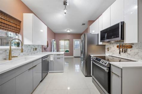1407 Ranchview Court Carrollton TX 75007