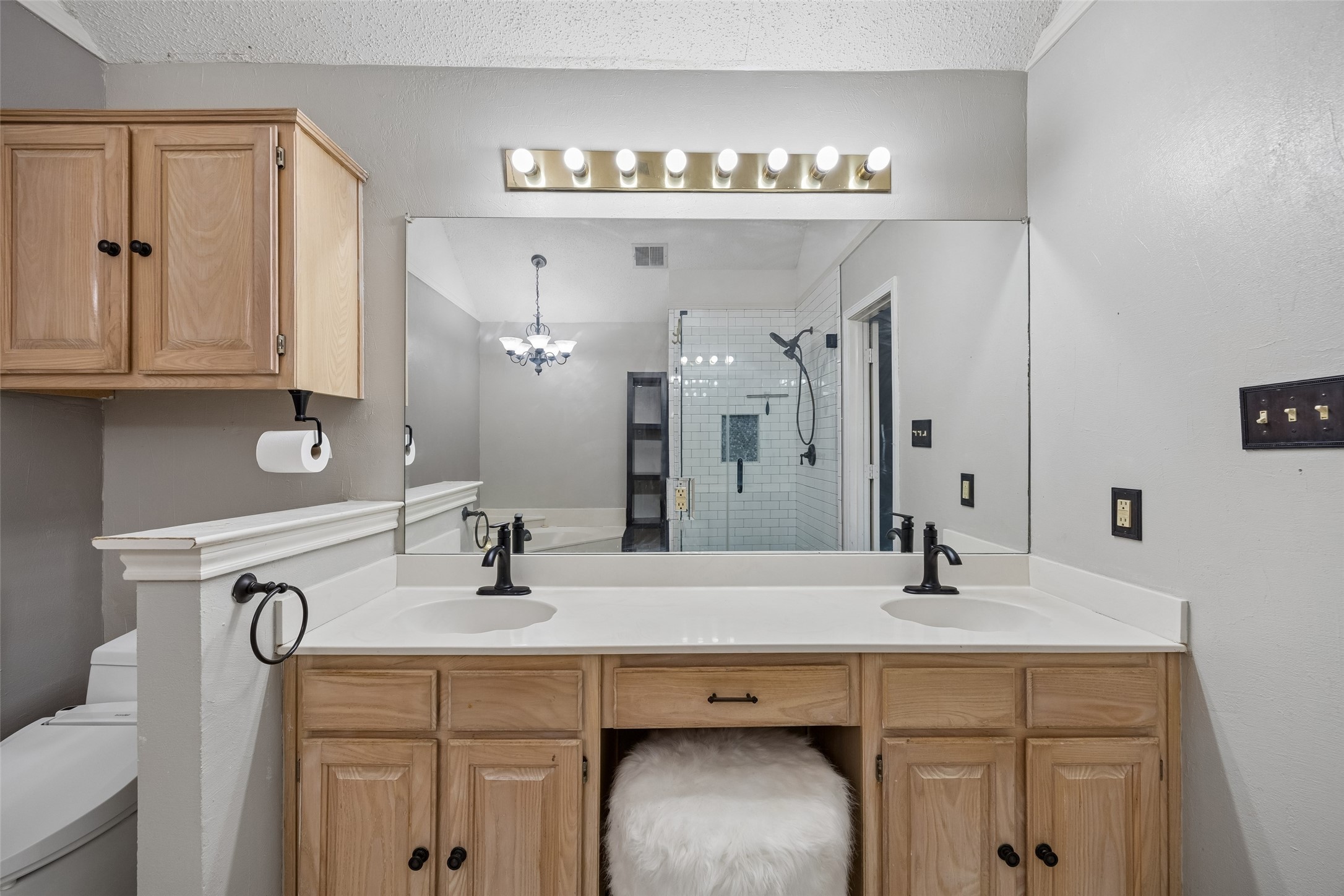 1407 Ranchview Court Carrollton TX 75007