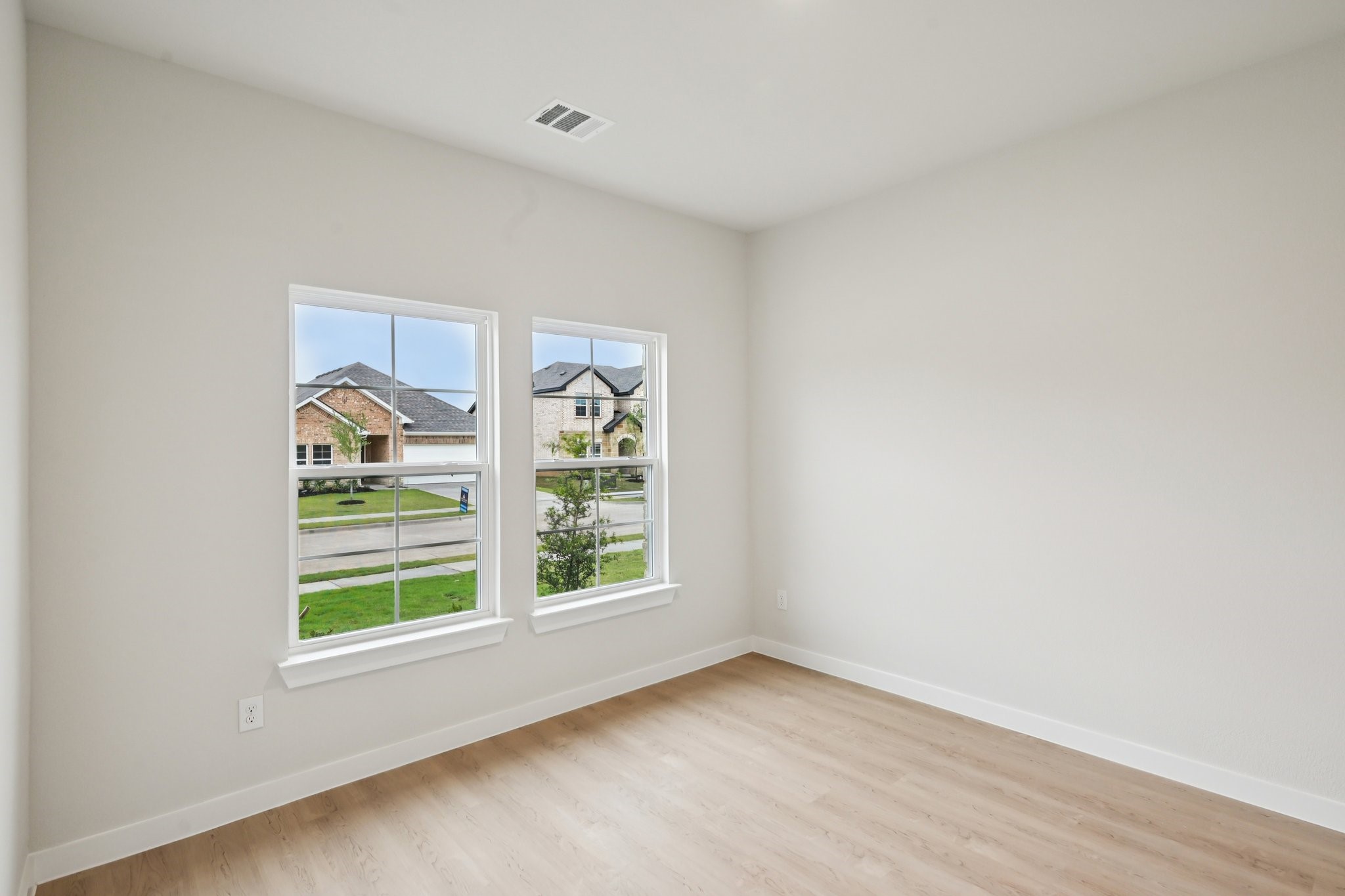 334 Amberville Drive Red Oak TX 75154