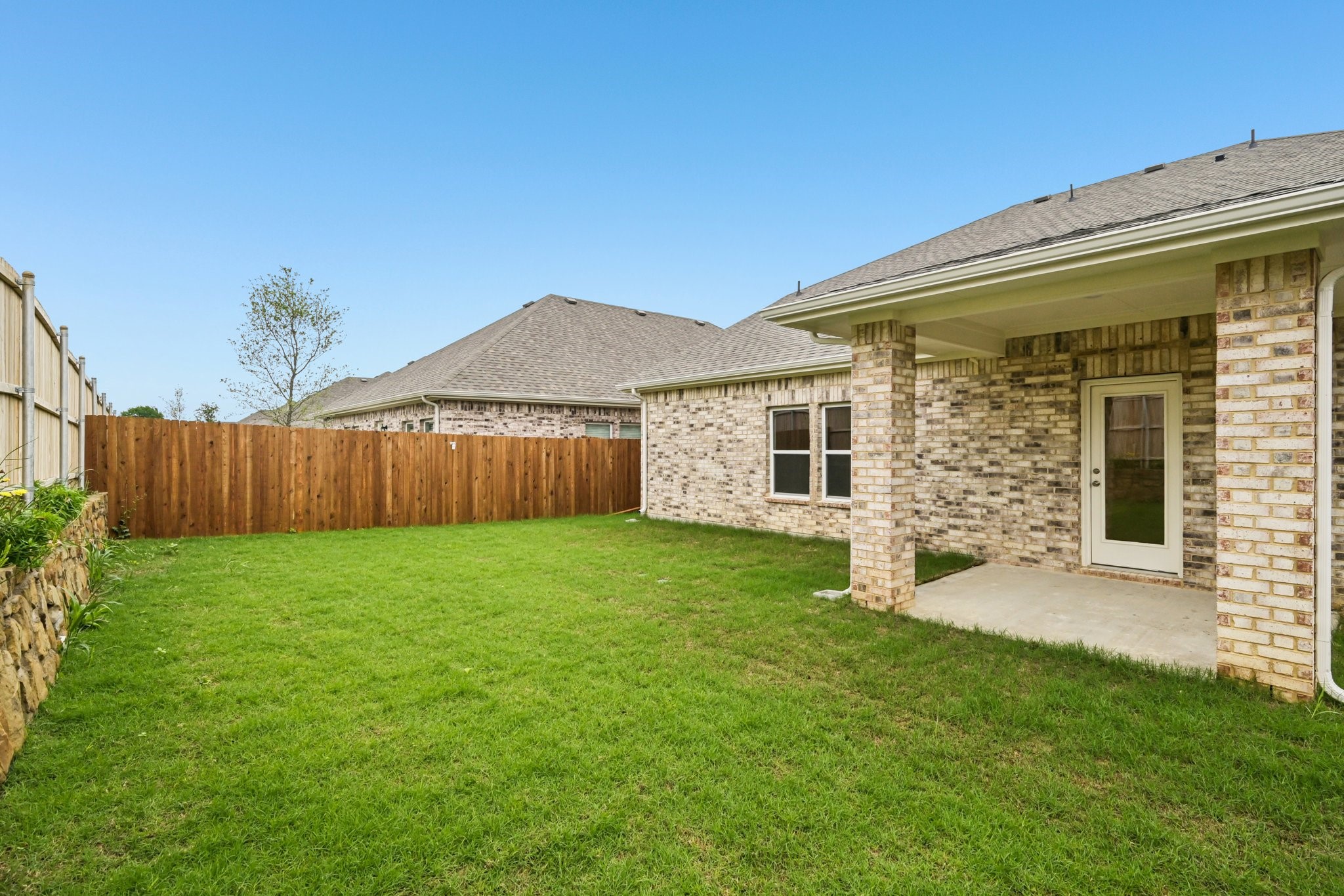 334 Amberville Drive Red Oak TX 75154