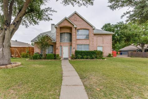 909 Crestmeade Drive Garland TX 75040