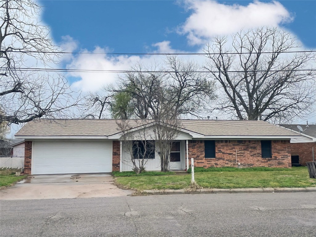 981 N Garfield Avenue Stephenville TX 76401