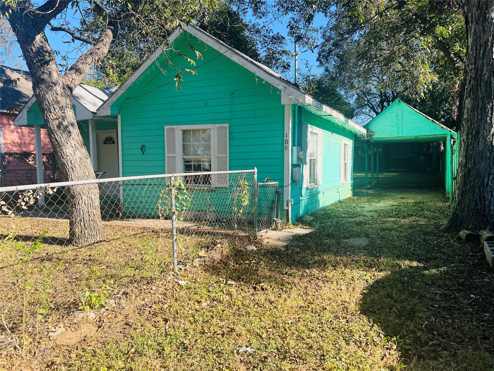 106 Columbia Street Cleburne TX 76031