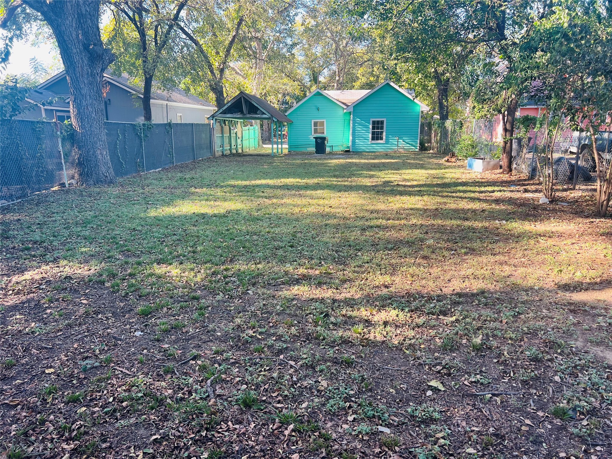 106 Columbia Street Cleburne TX 76031