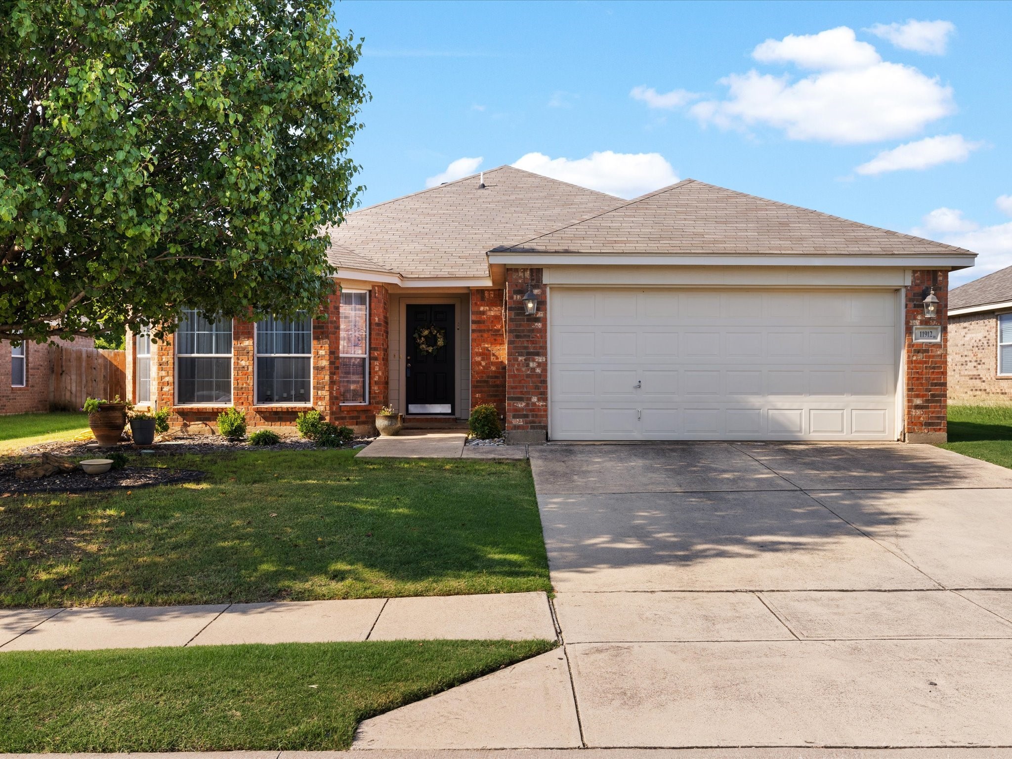 11912 Shine Avenue Rhome TX 76078