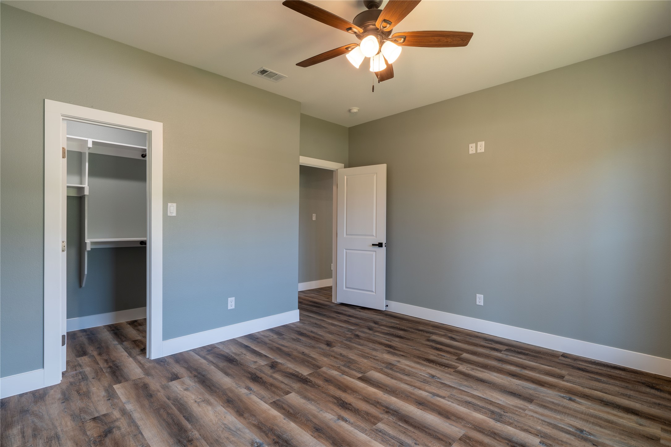 4009 S Peachtree Balch Springs TX 75180
