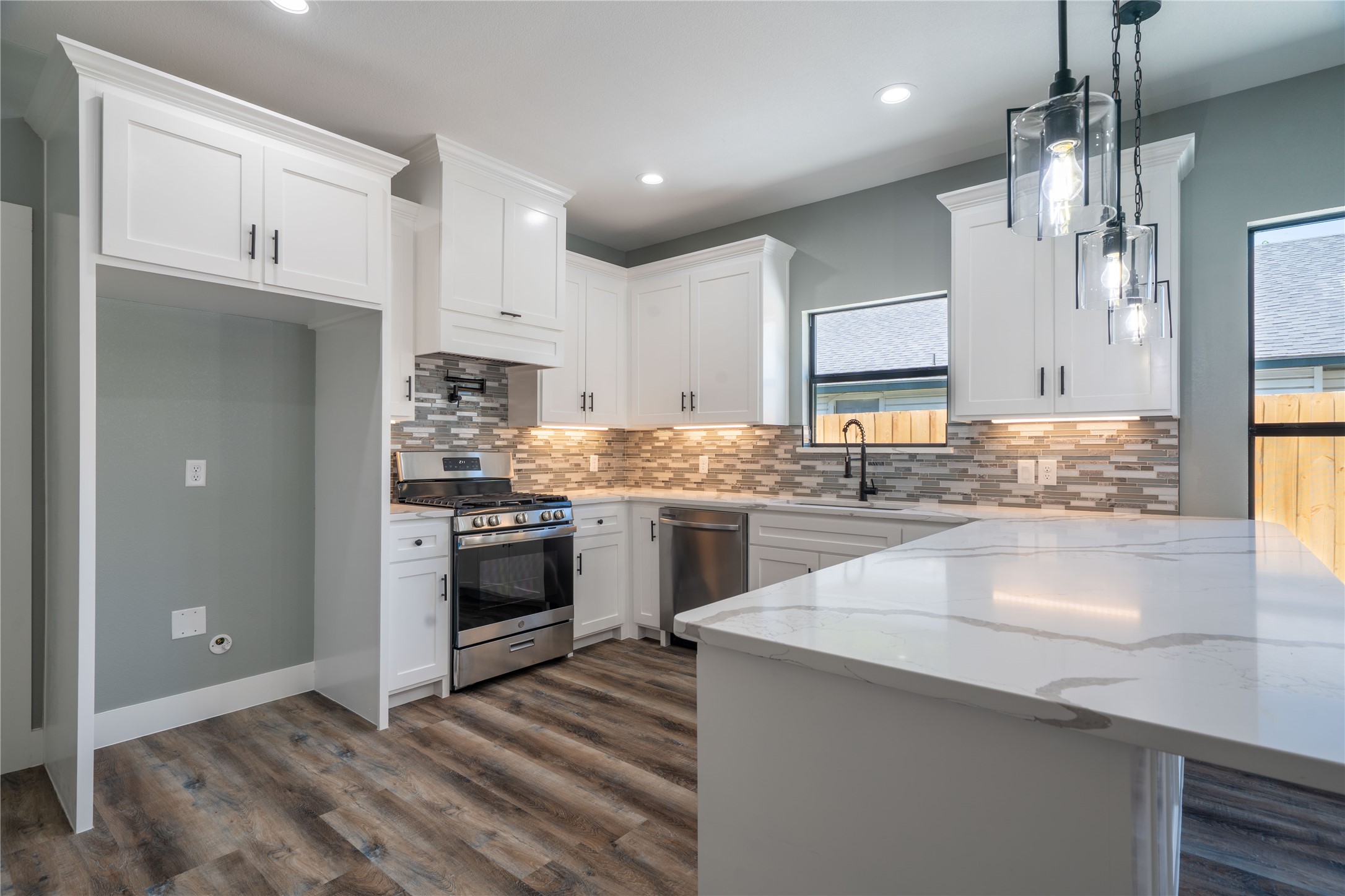 4009 S Peachtree Balch Springs TX 75180