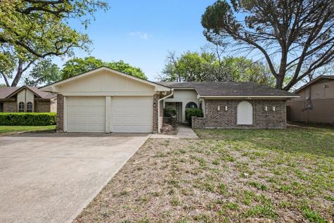 2621 Warren Lane Fort Worth TX 76112