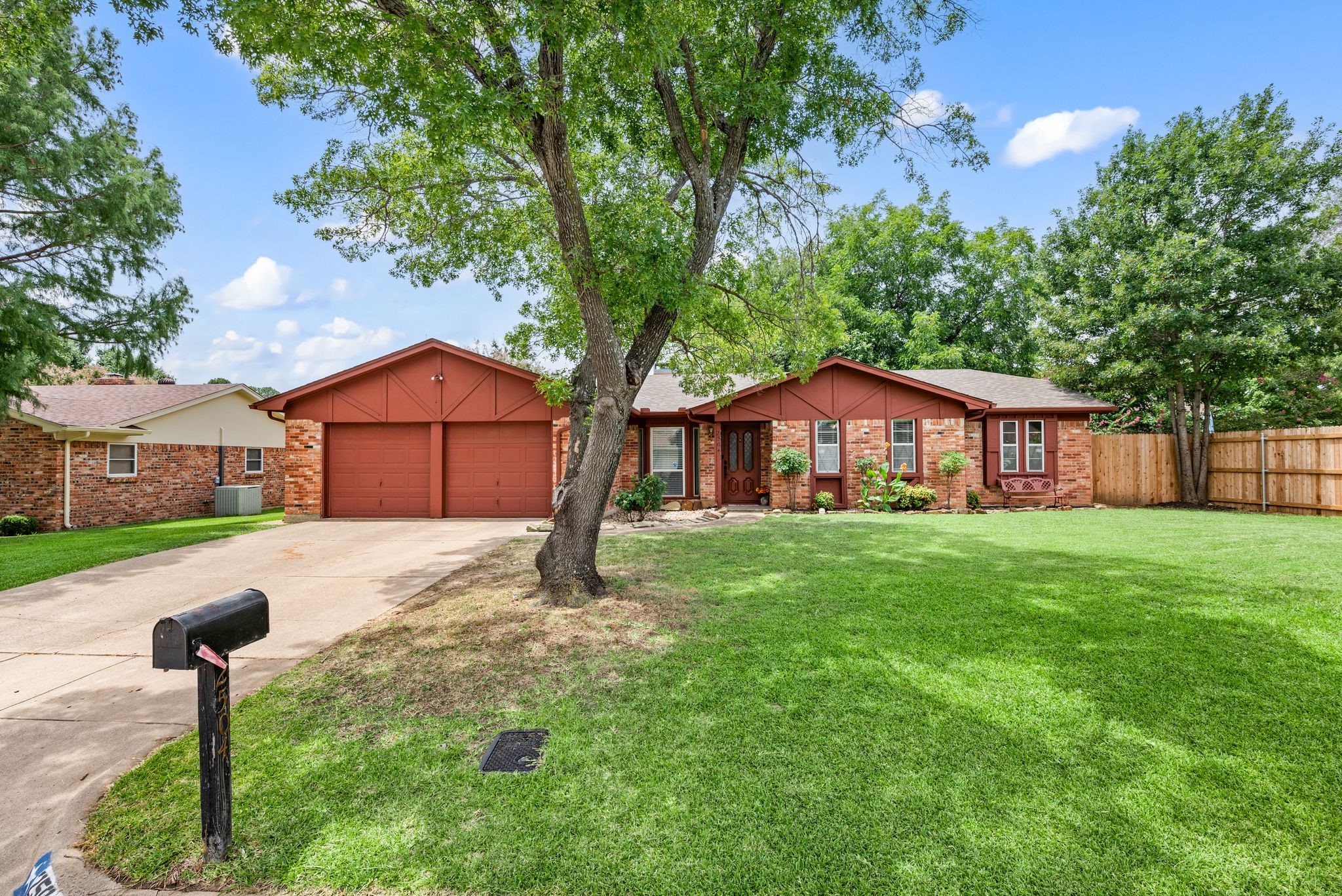 2504 Gettysburg Place Bedford TX 76022