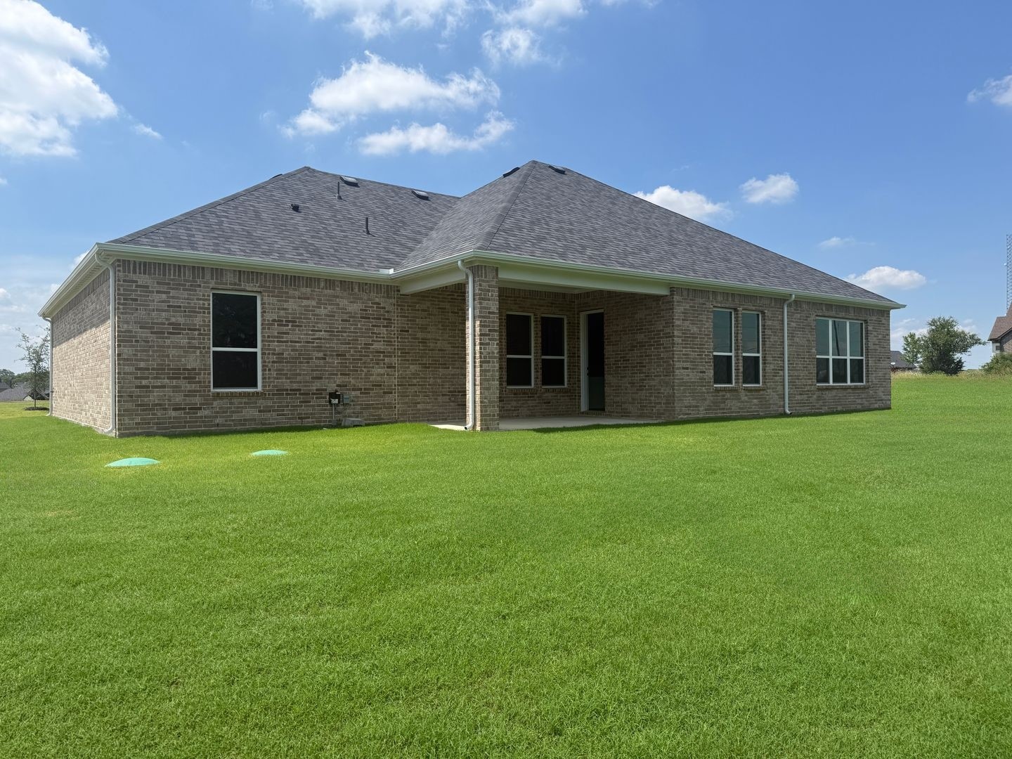 216 Slimp Bluff Azle TX 76020