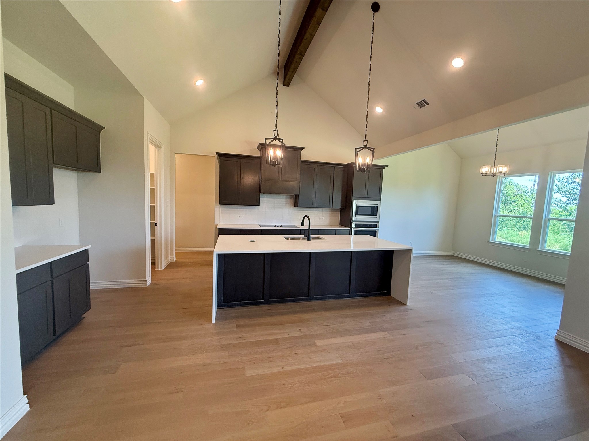 216 Slimp Bluff Azle TX 76020