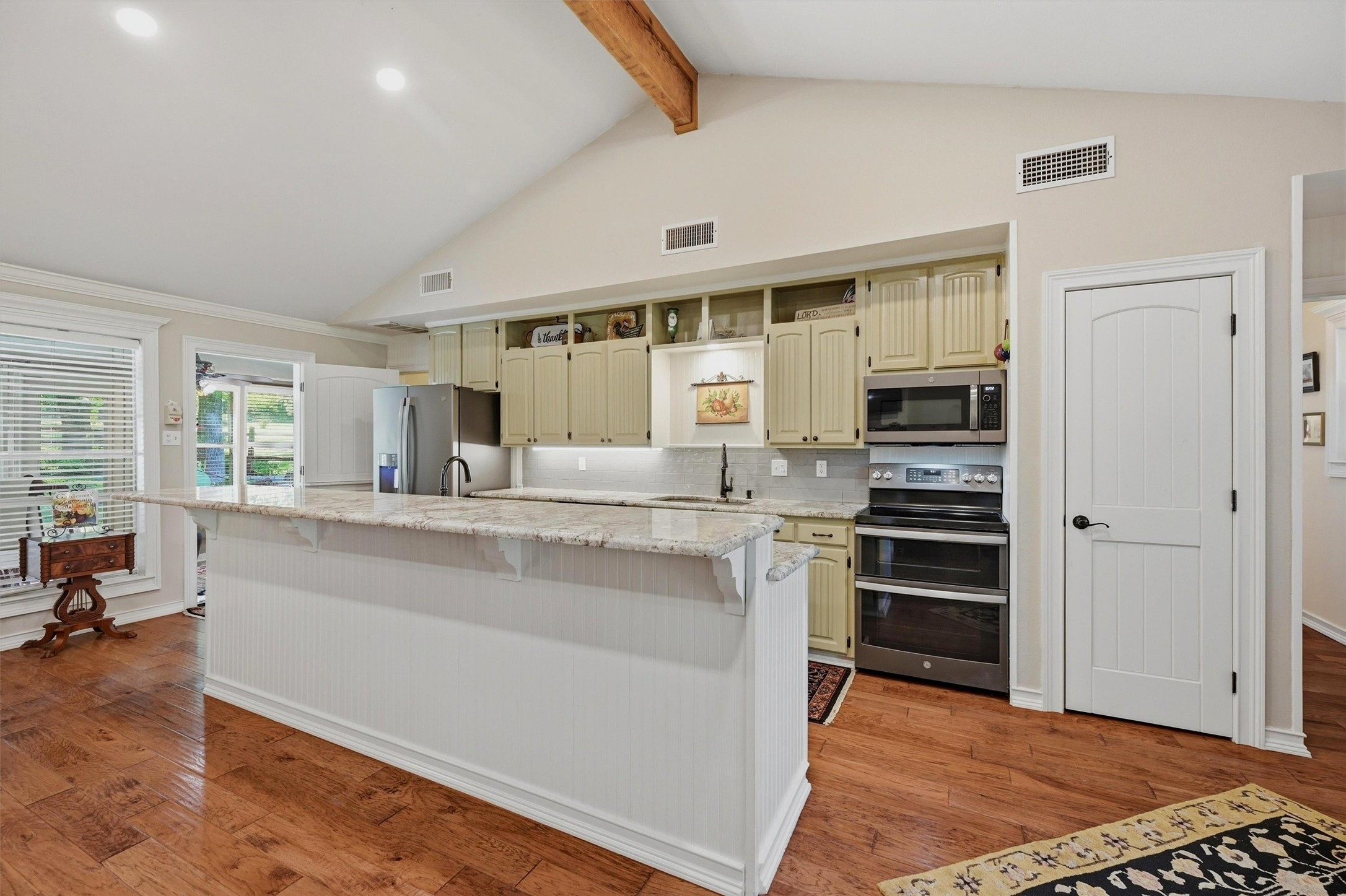 301 Kiowa Drive E Lake Kiowa TX 76240