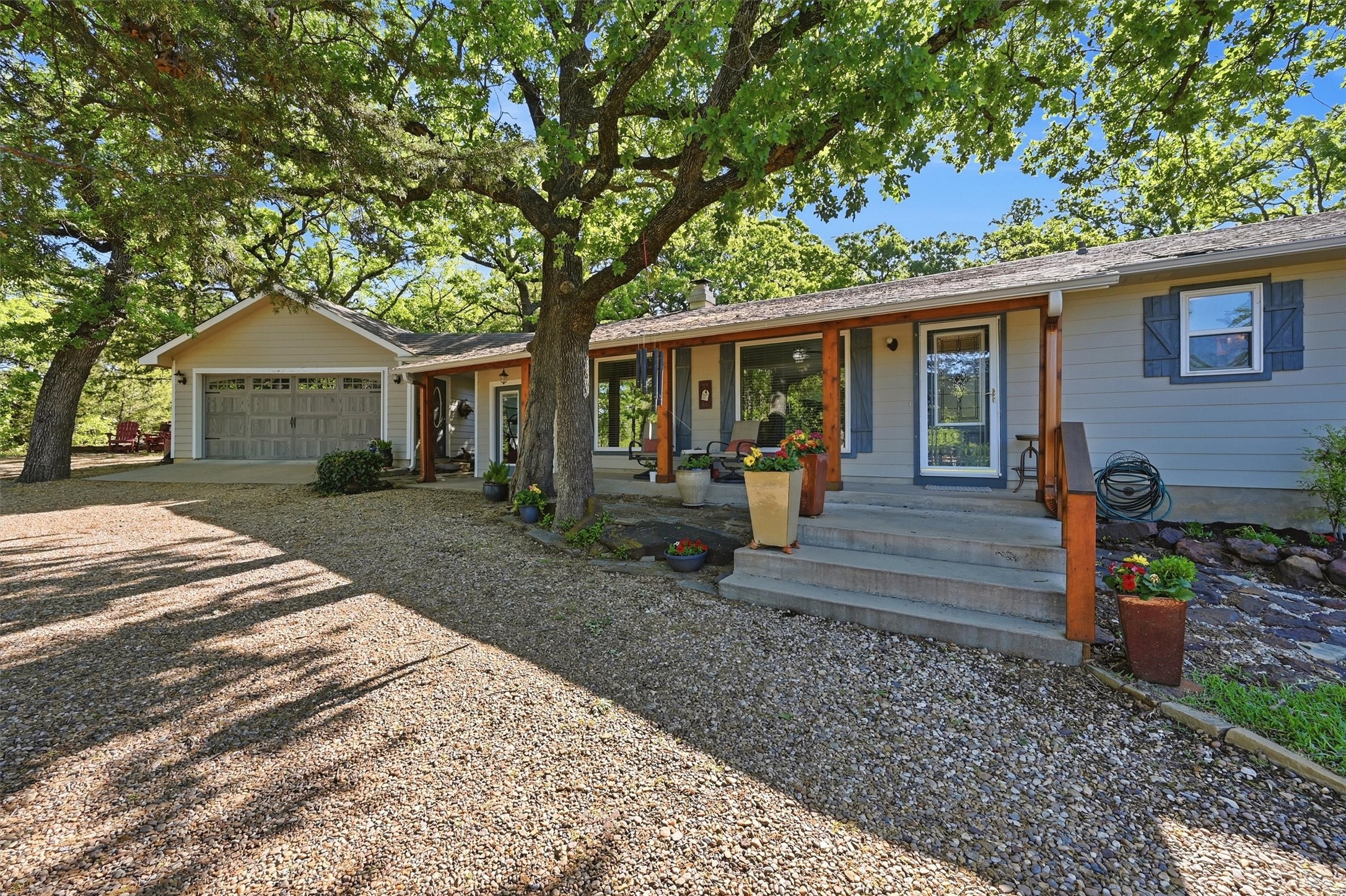 301 Kiowa Drive E Lake Kiowa TX 76240