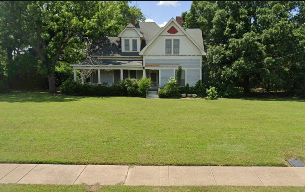 506 S 3rd Street Grandview TX 76050