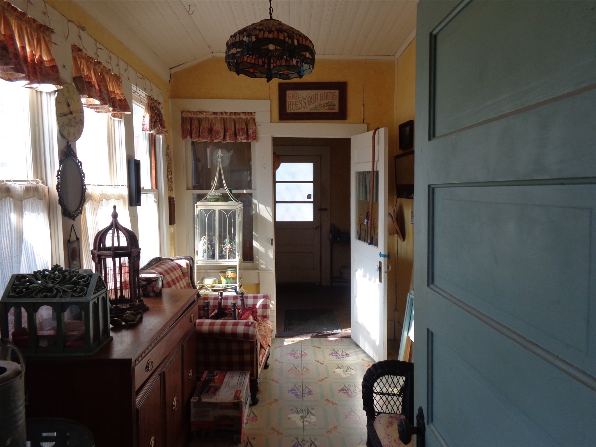 506 S 3rd Street Grandview TX 76050
