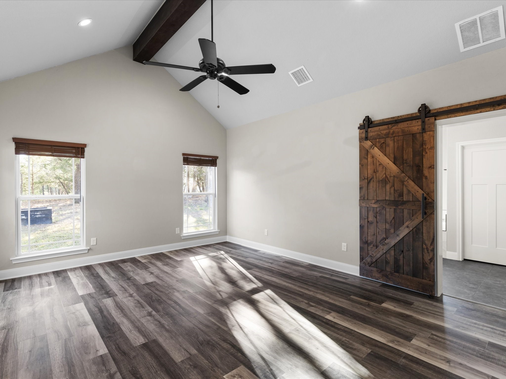 1725 S Hubbard Street Alvord TX 76225