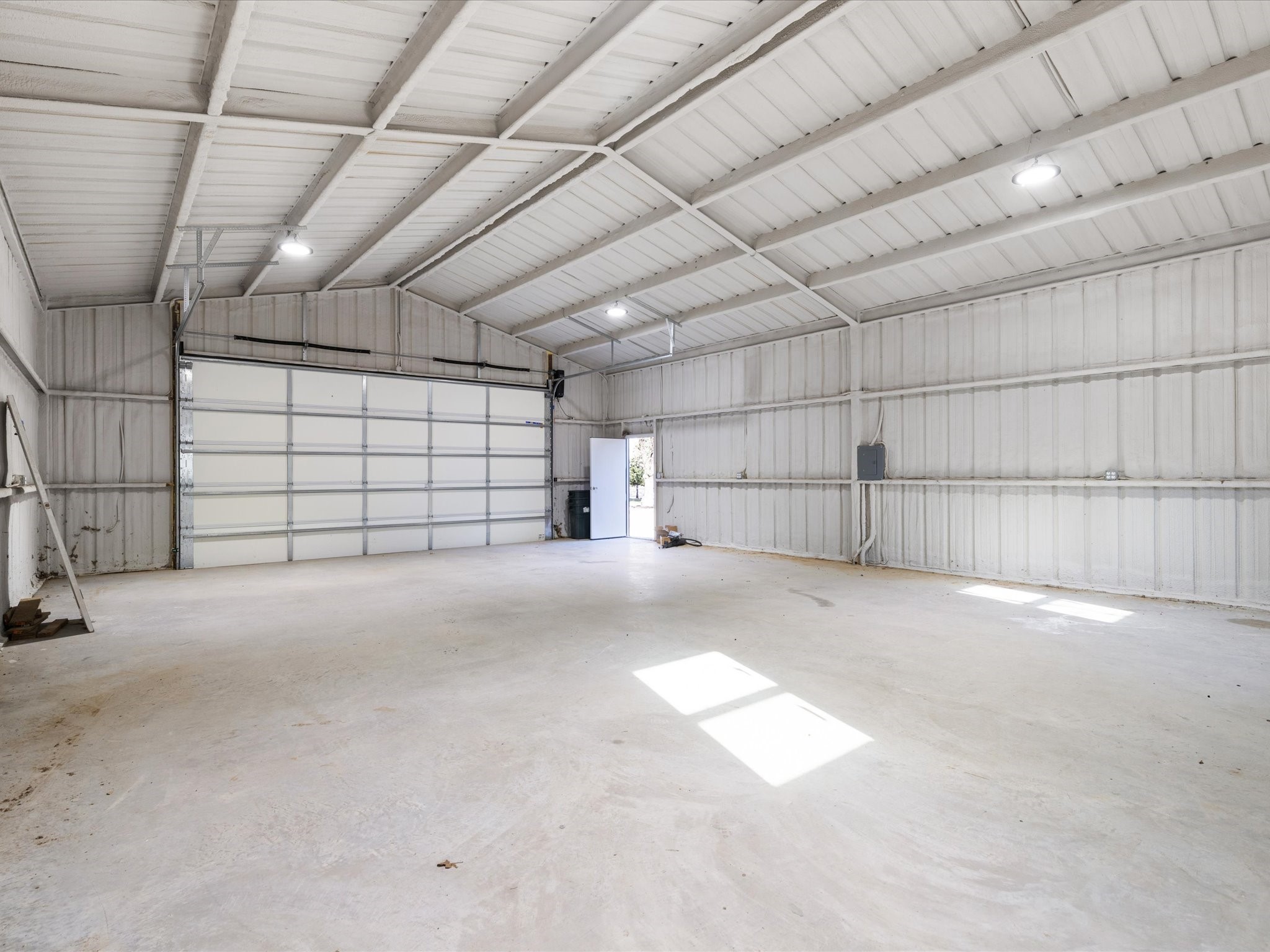 1725 S Hubbard Street Alvord TX 76225