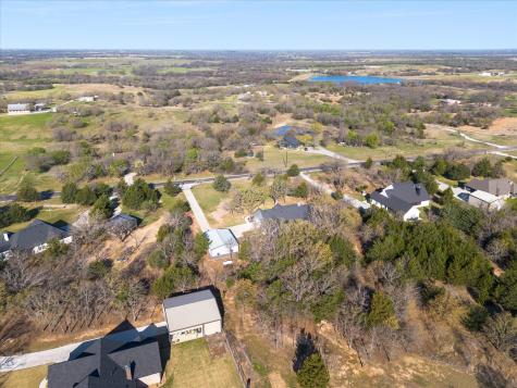 1725 S Hubbard Street Alvord TX 76225