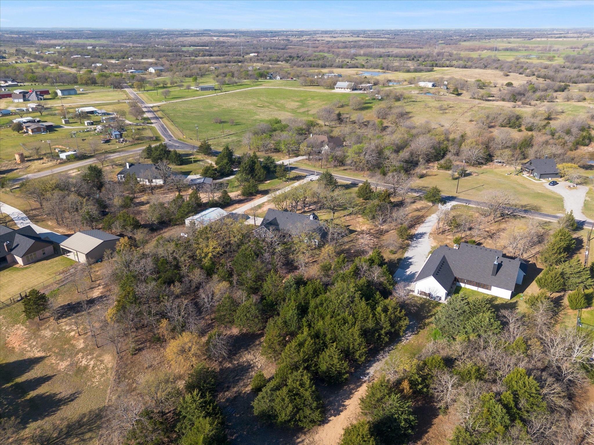 1725 S Hubbard Street Alvord TX 76225