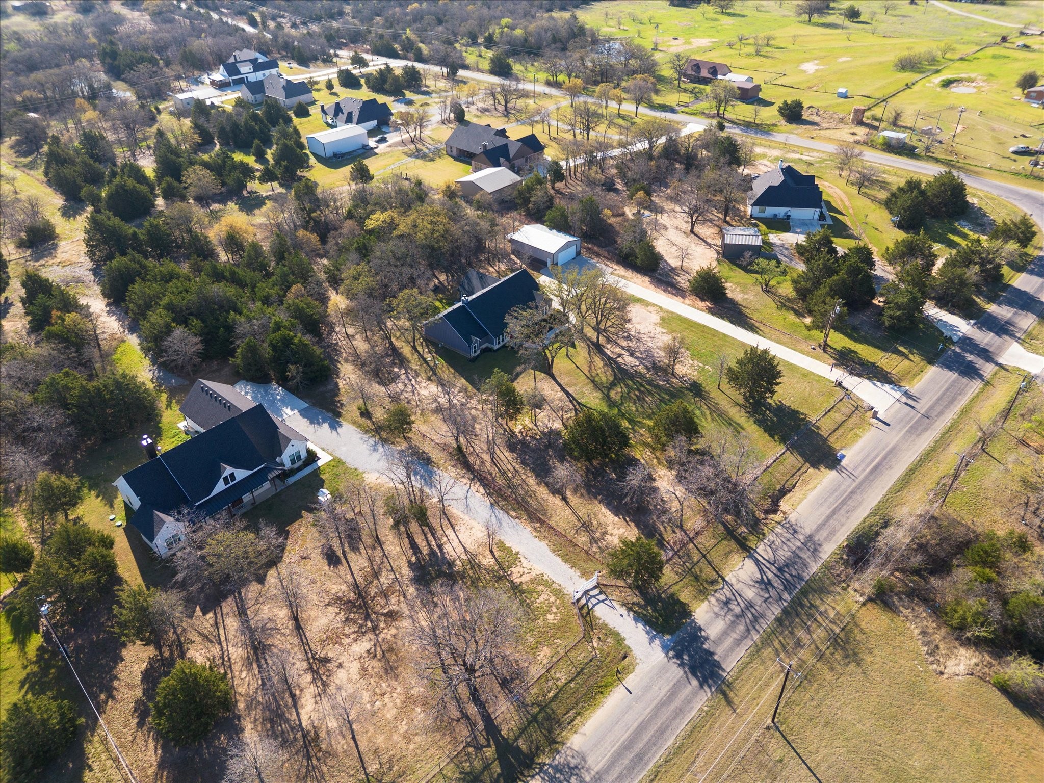 1725 S Hubbard Street Alvord TX 76225