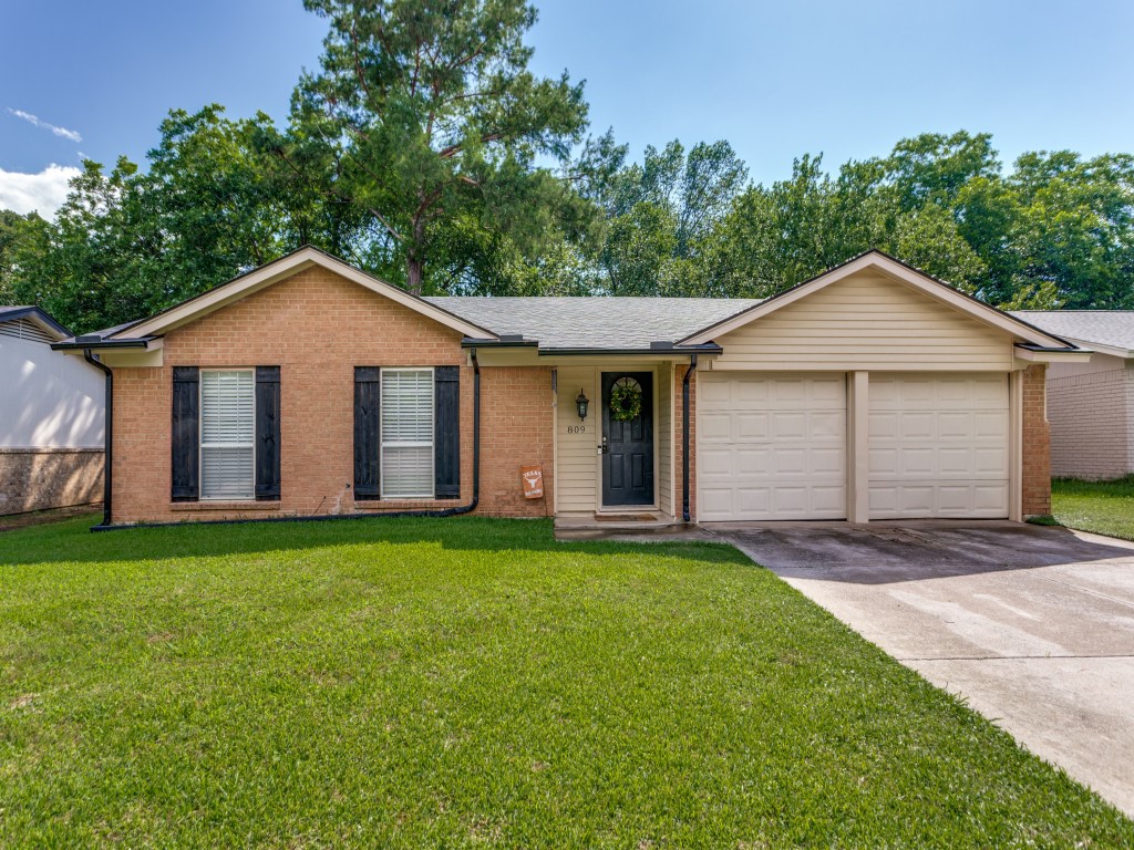 809 Meadowlark Drive Mansfield TX 76063