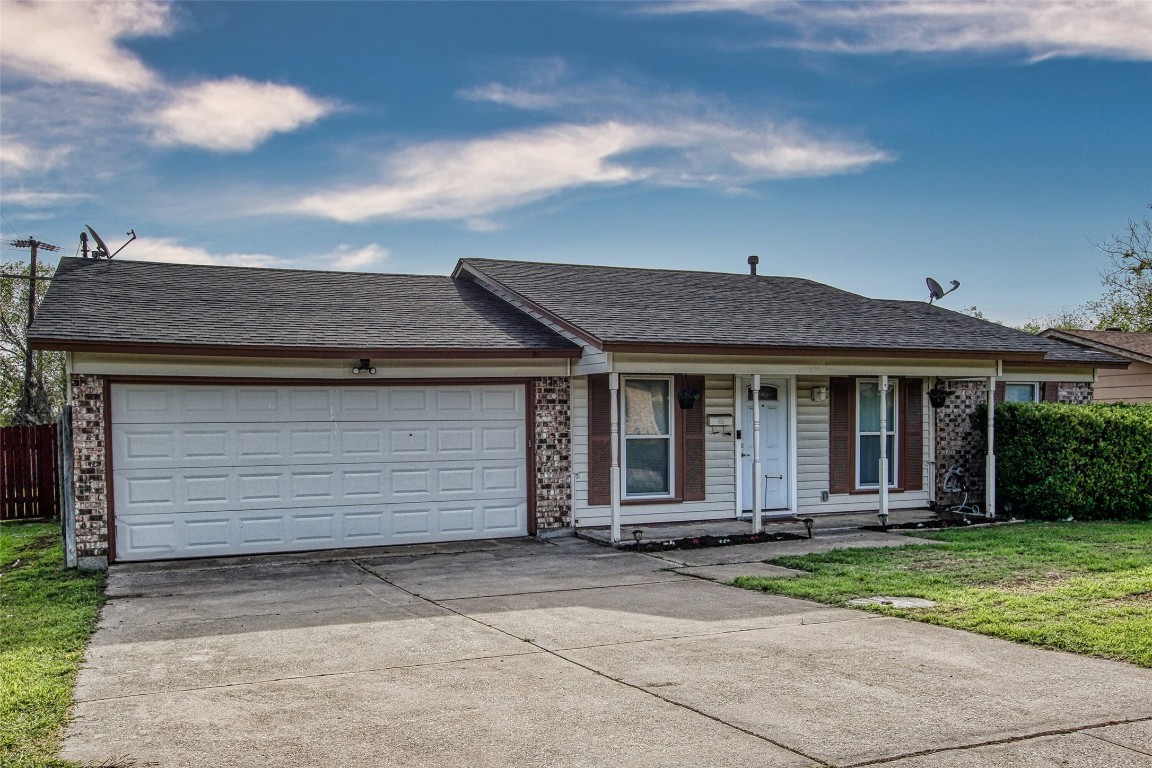 101 S Driskell Drive Crowley TX 76036
