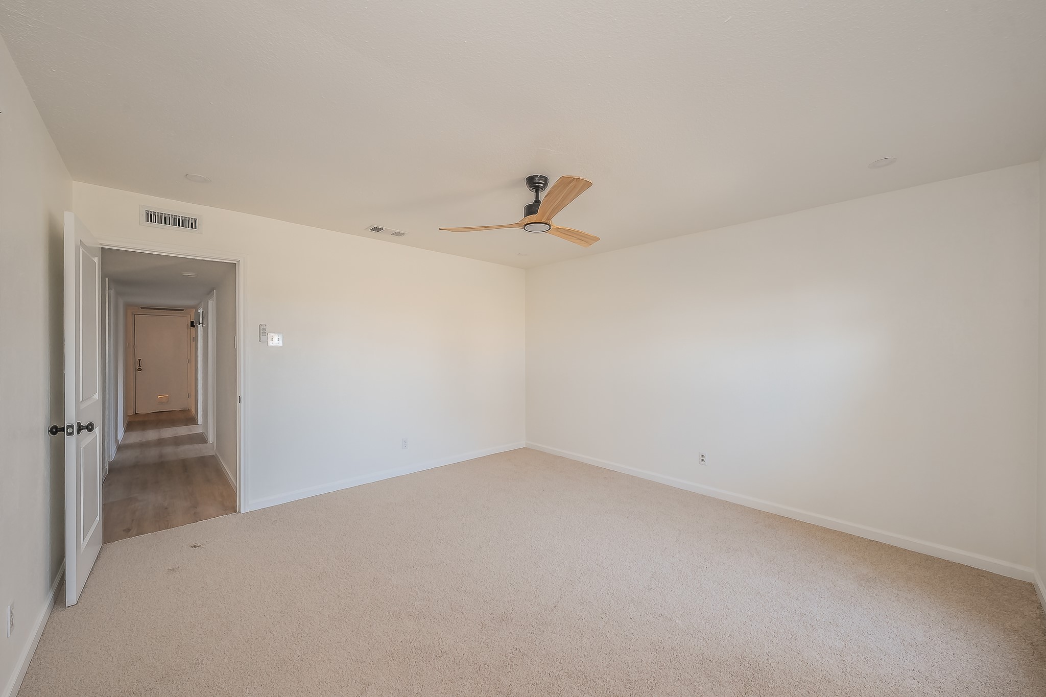 3405 Brook Lane Grand Prairie TX 75052