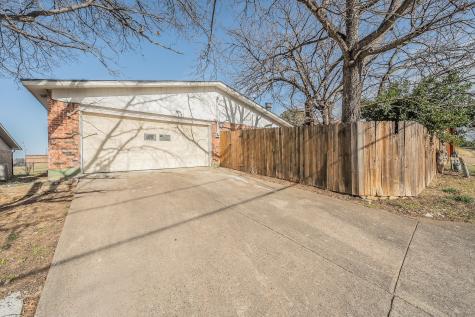3405 Brook Lane Grand Prairie TX 75052