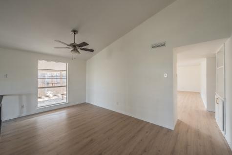 3405 Brook Lane Grand Prairie TX 75052
