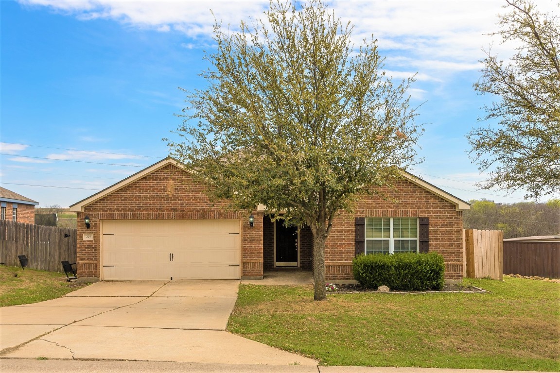 227 Dodge City Trail Newark TX 76071