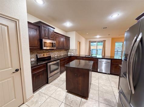 1217 Ashley Drive Weatherford TX 76087