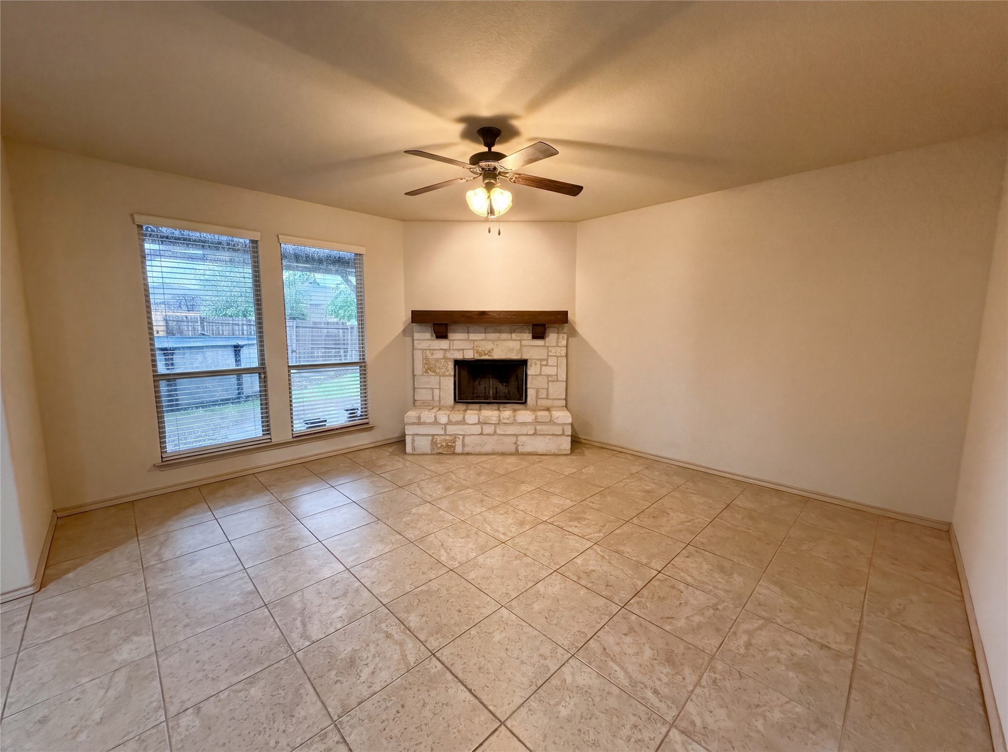 1217 Ashley Drive Weatherford TX 76087