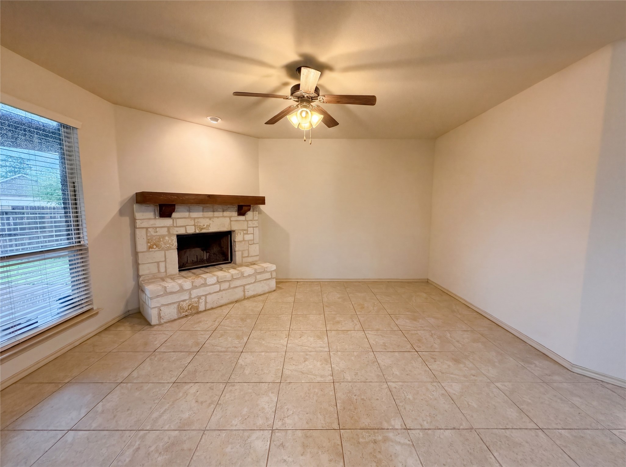1217 Ashley Drive Weatherford TX 76087