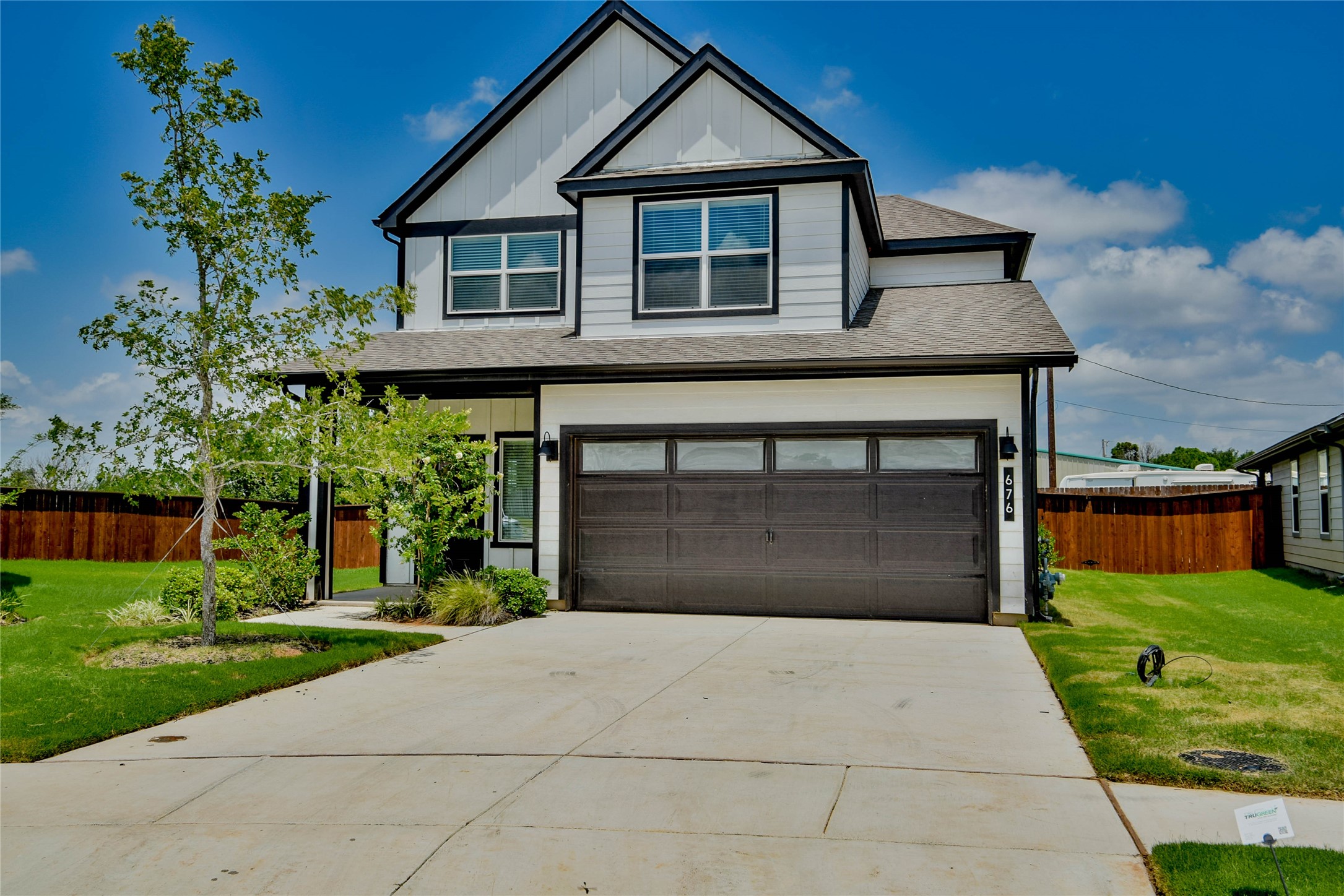 676 Capstone Circle Granbury TX 76048