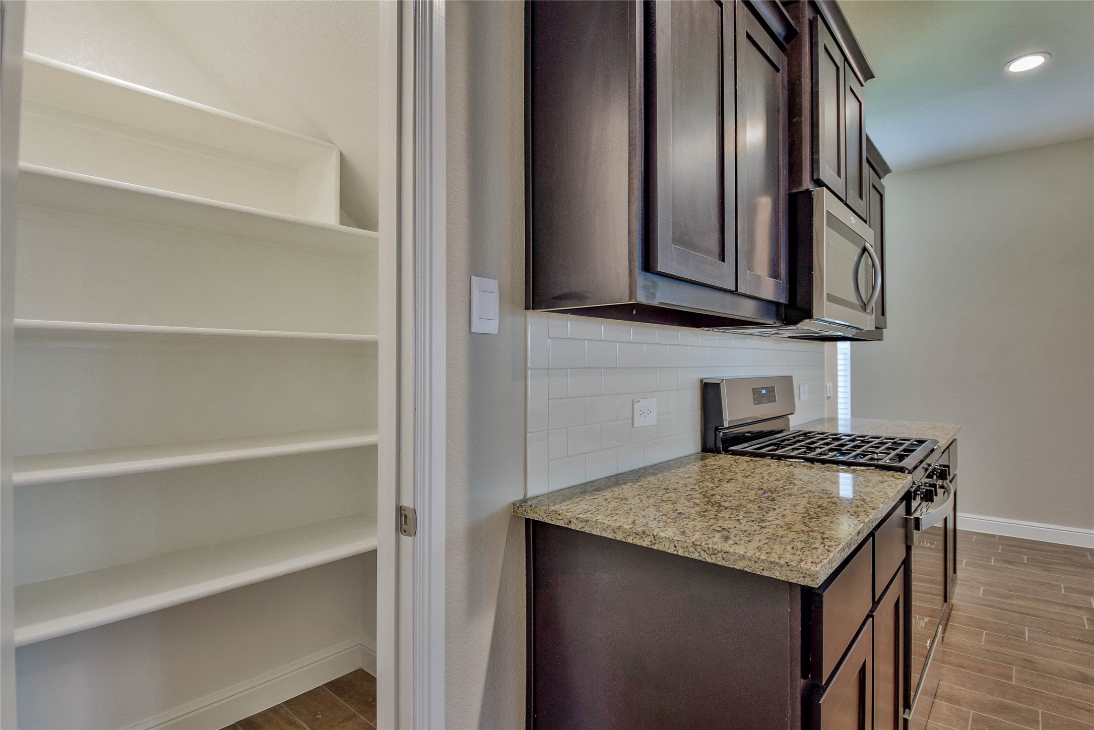 676 Capstone Circle Granbury TX 76048