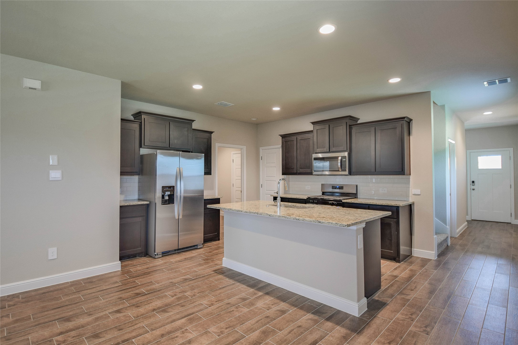676 Capstone Circle Granbury TX 76048
