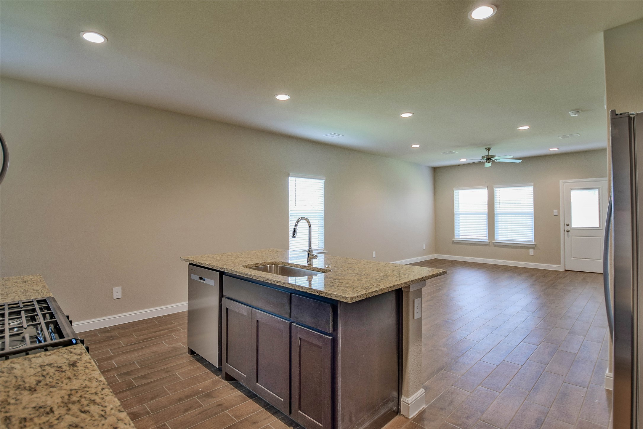 676 Capstone Circle Granbury TX 76048