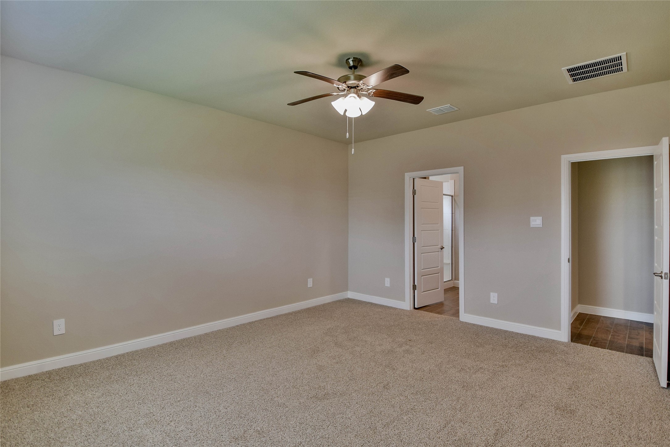 676 Capstone Circle Granbury TX 76048
