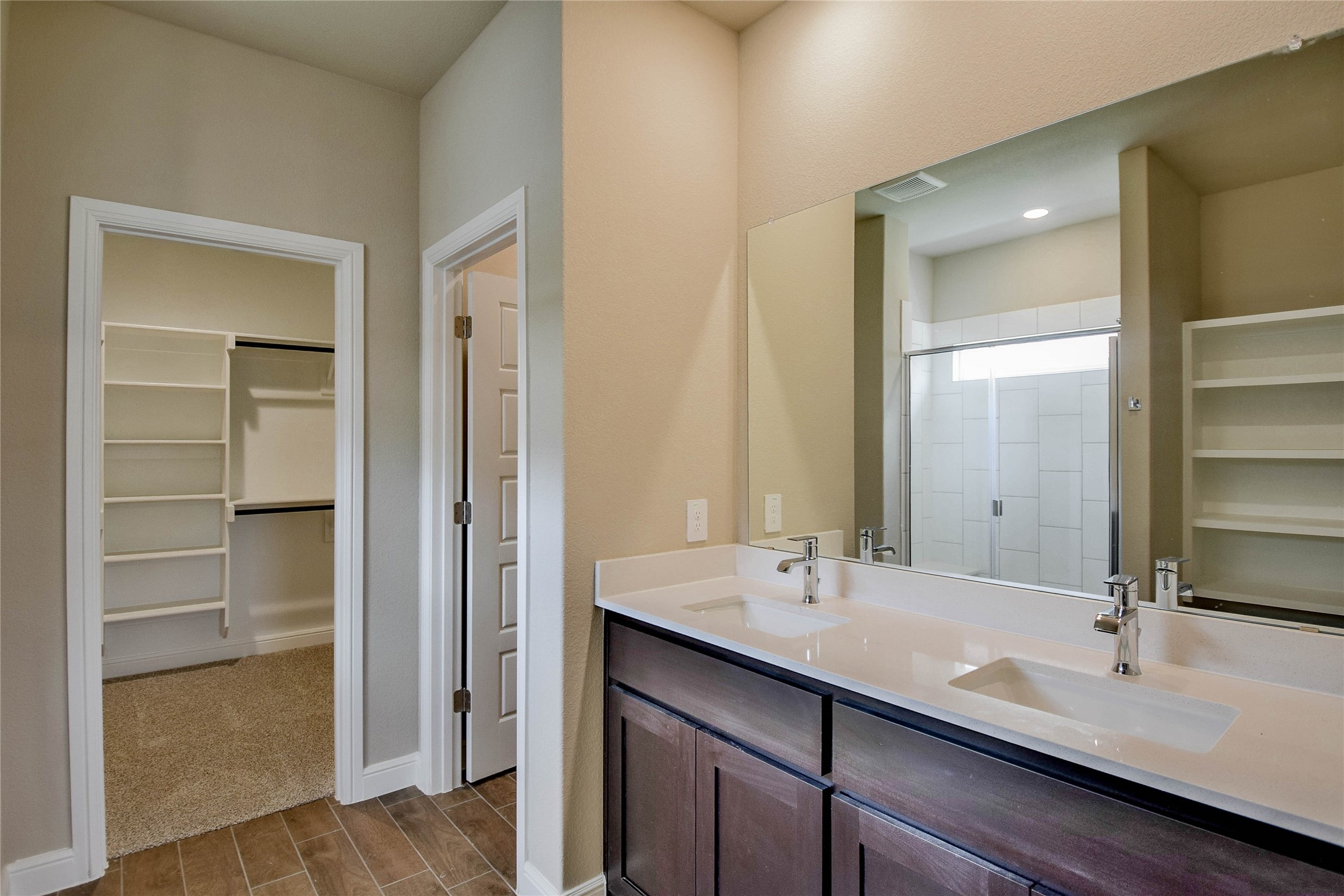 676 Capstone Circle Granbury TX 76048