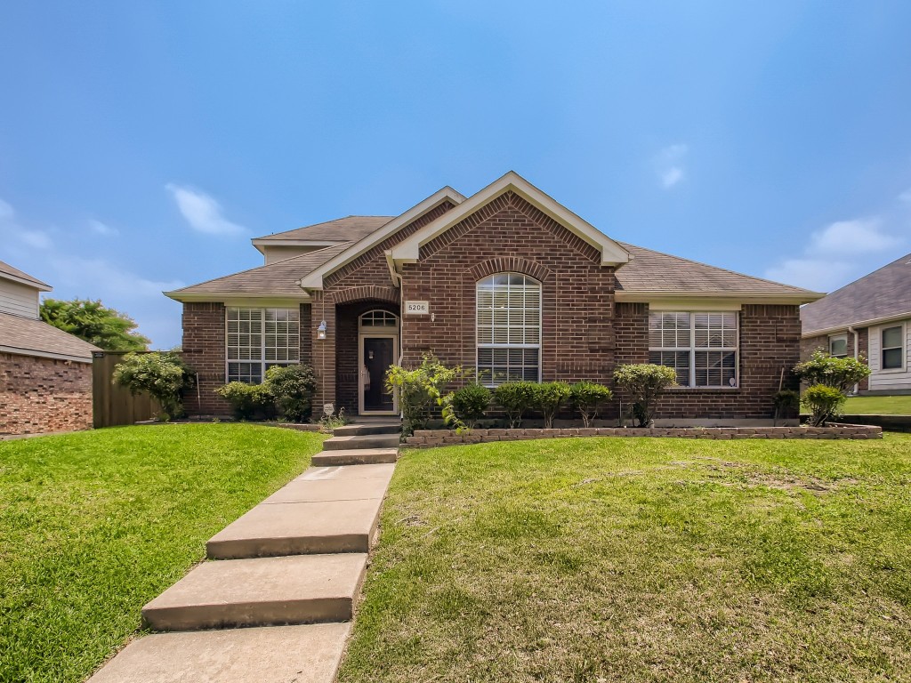 5206 Alazan Bay Drive Rowlett TX 75089