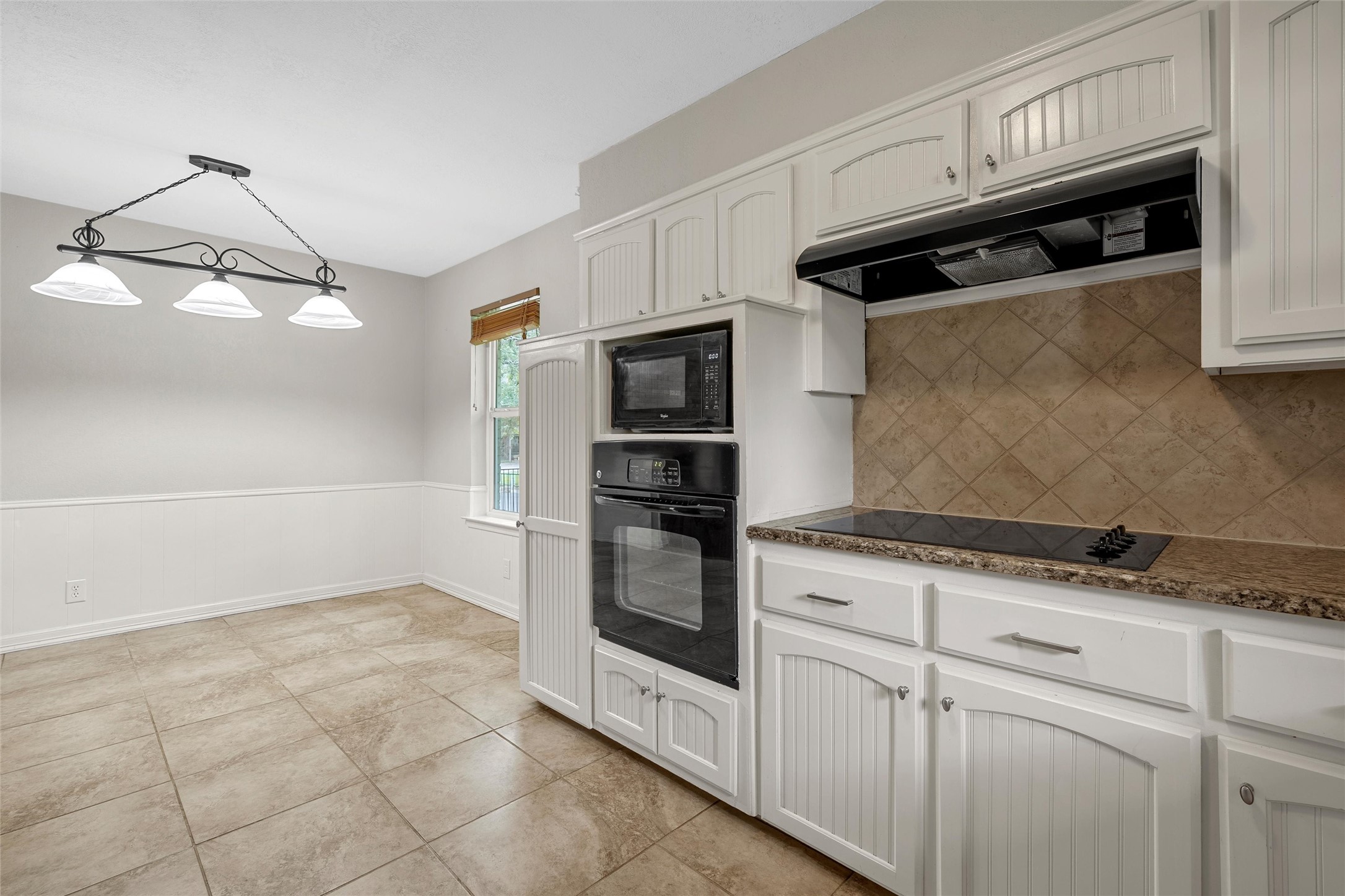 9730 Timberview Drive Woodway TX 76712