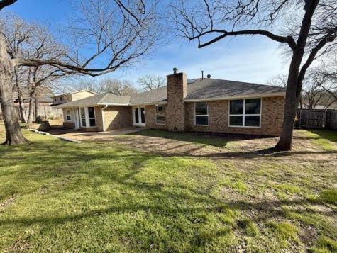 2805 Burlwood Drive Dalworthington Gardens TX 76016