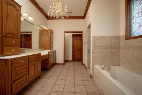 1226 Forest Park Drive Weatherford TX 76087