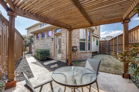 9444 Monteleon Dallas TX 75220