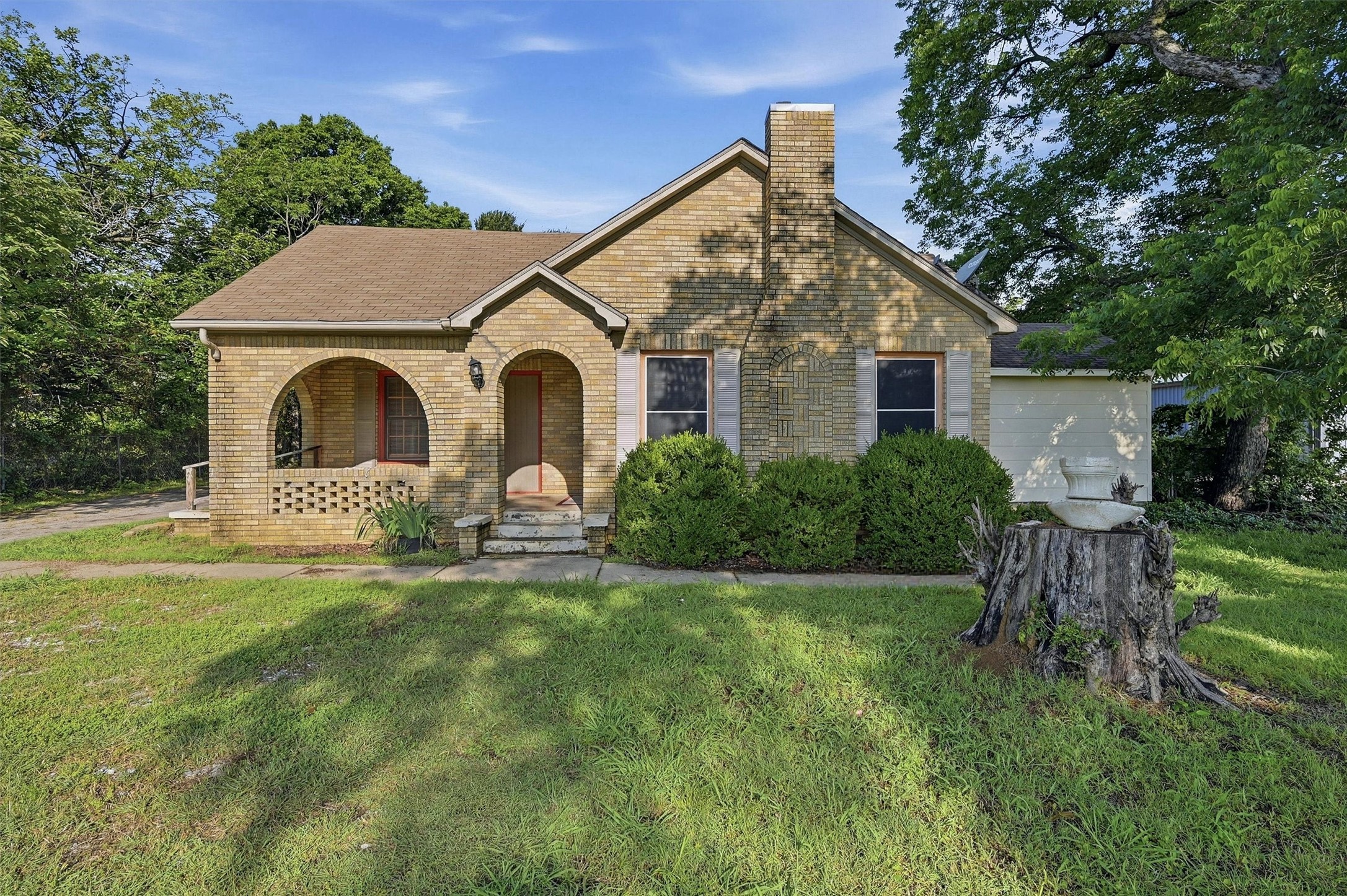 2912 W Morton Street Denison TX 75020
