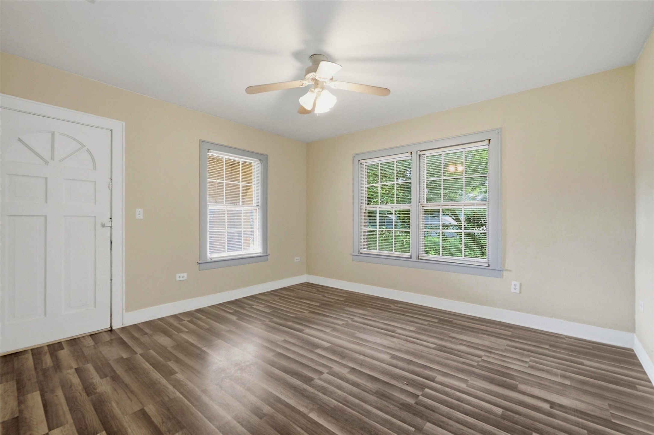 2912 W Morton Street Denison TX 75020