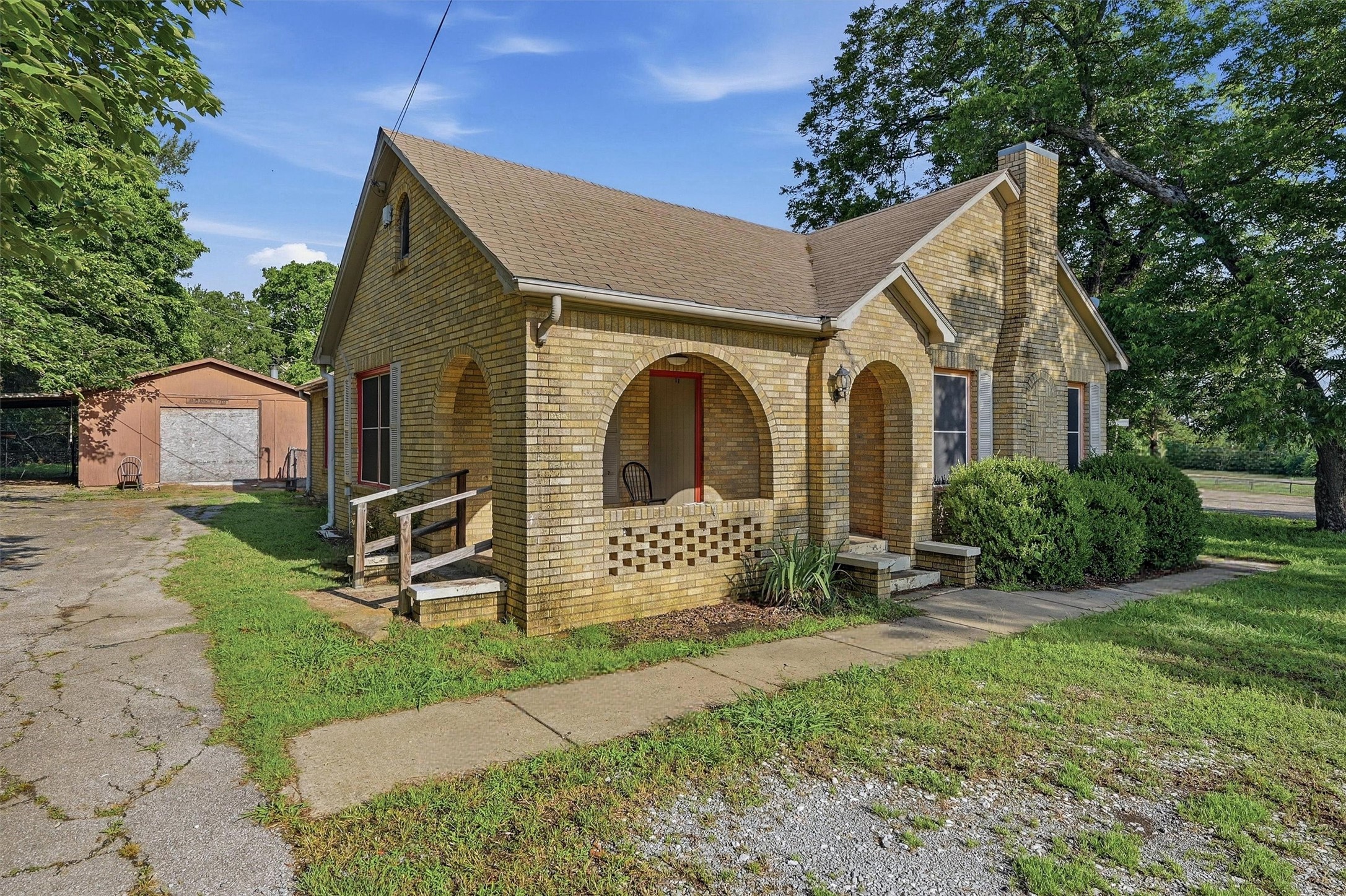 2912 W Morton Street Denison TX 75020