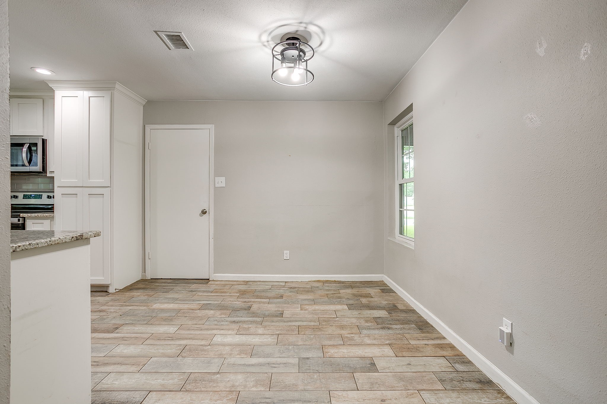 700 NW Barbara Lane Burleson TX 76028
