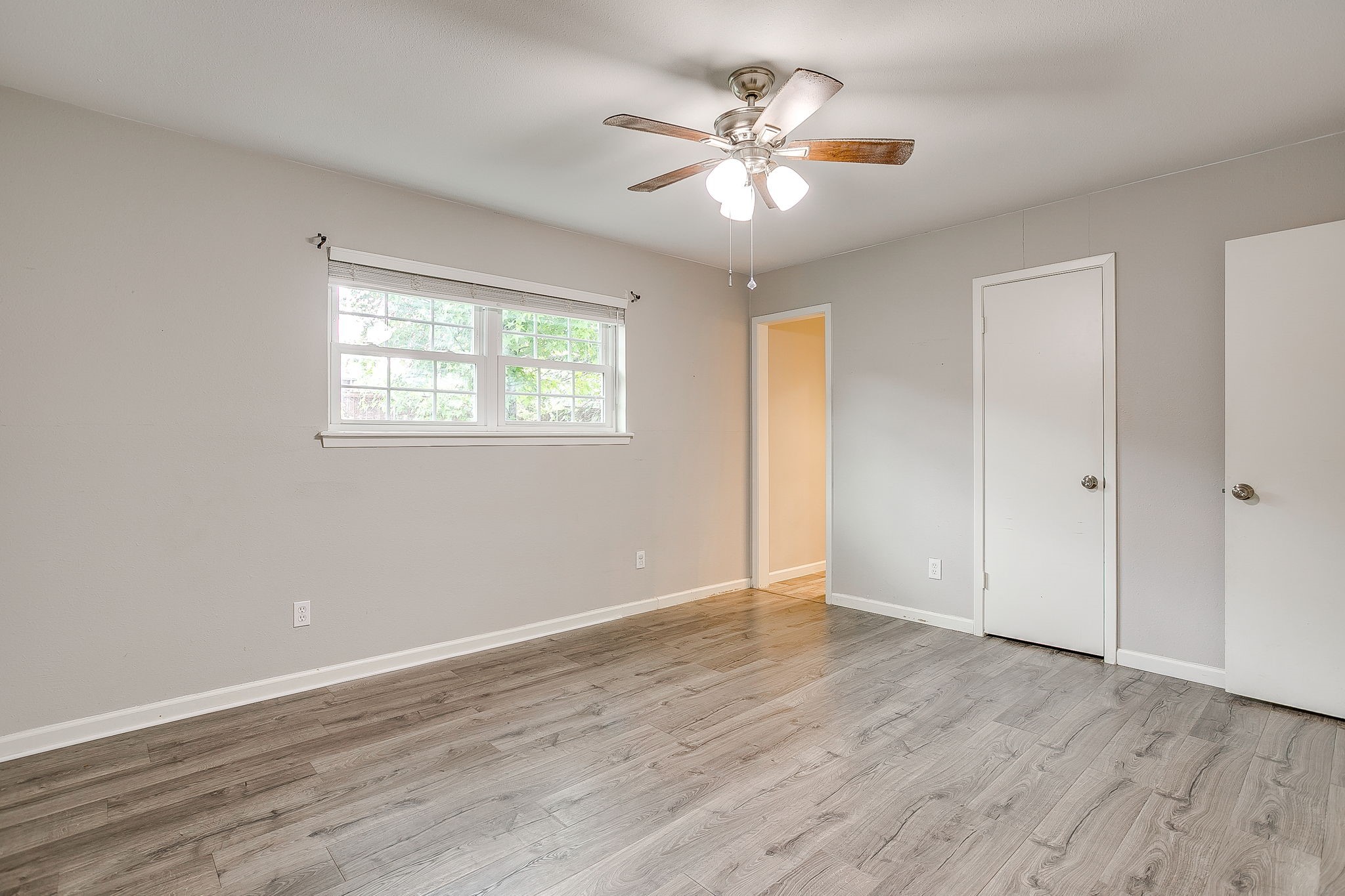 700 NW Barbara Lane Burleson TX 76028