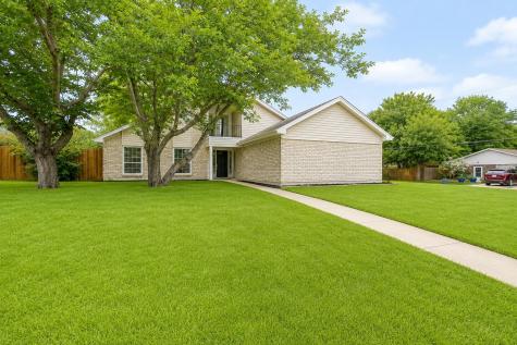 700 NW Barbara Lane Burleson TX 76028